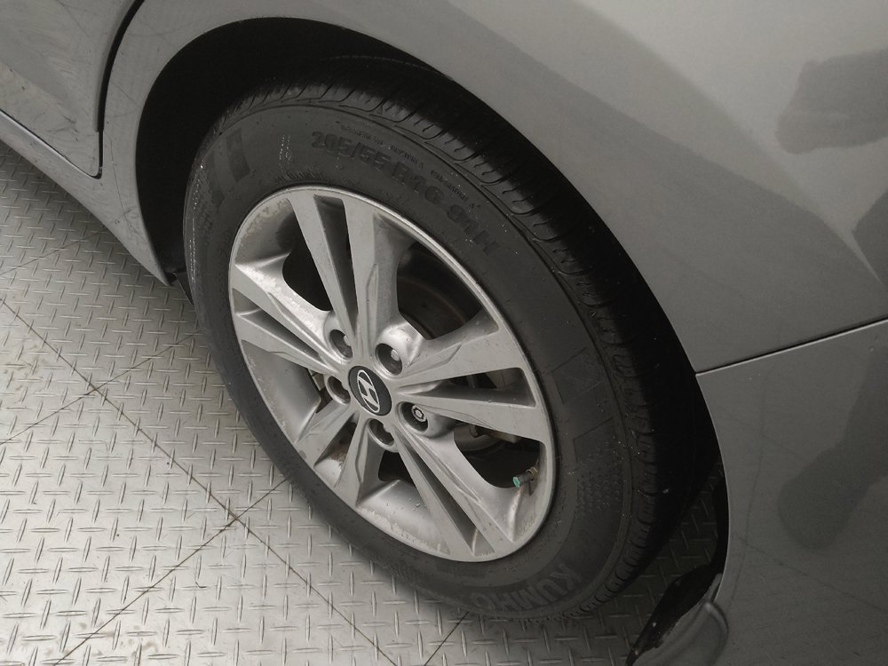 Used 2018 Hyundai Elantra Value Edition FWD image 31