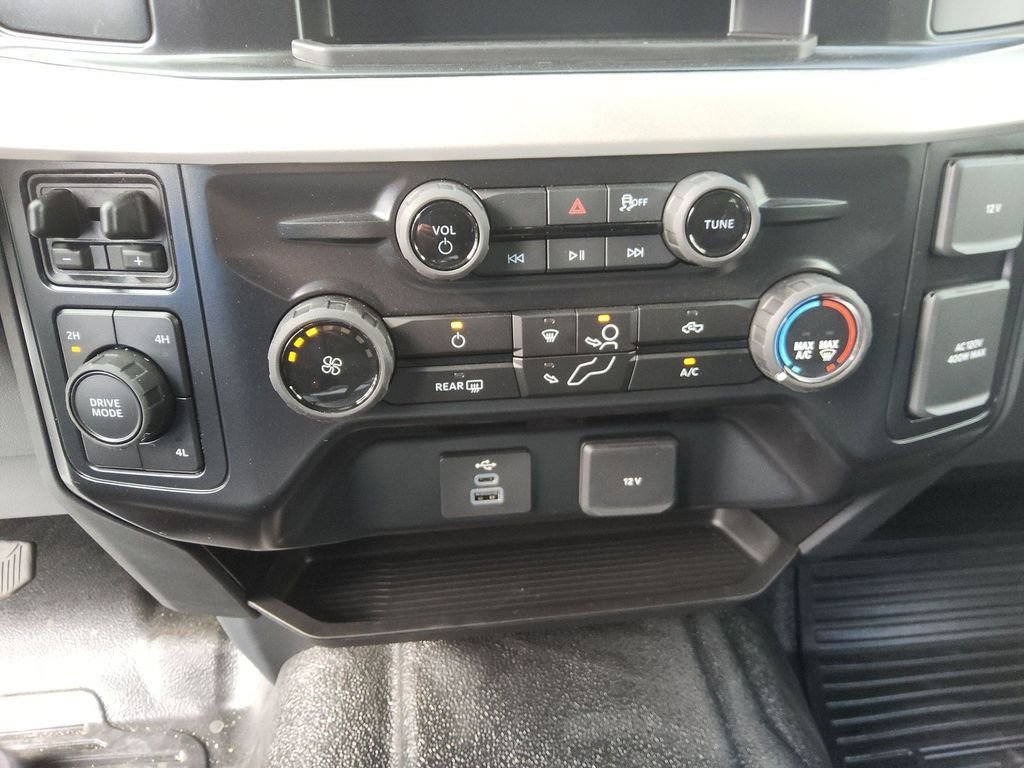 New 2026 Ford F550 4x4 Crew Cab Super Duty image 12