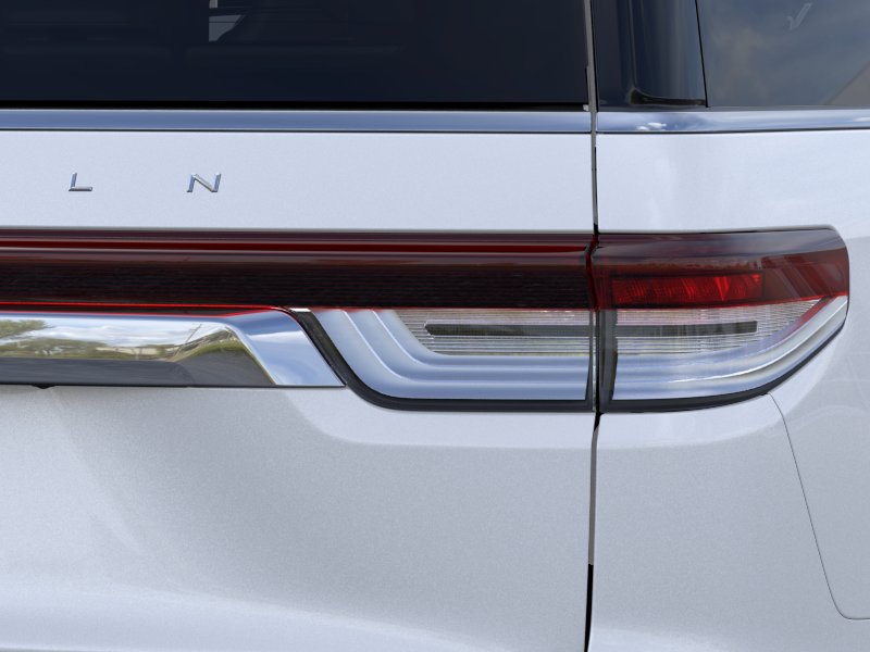 New 2024 Lincoln Navigator Reserve AWD/4WD image 21