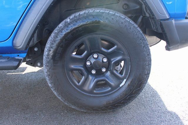 Used 2025 Jeep Wrangler Sport image 35