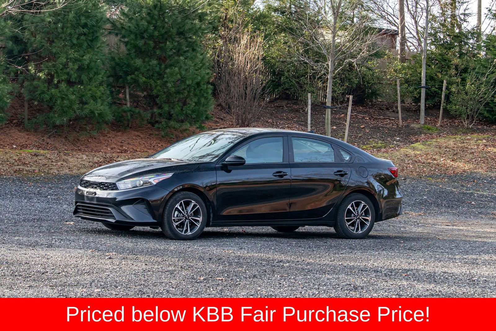 Used 2024 Kia Forte LXS FWD image 3