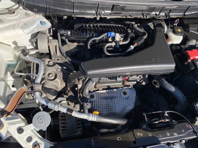 Used 2020 Nissan Rogue SV image 18