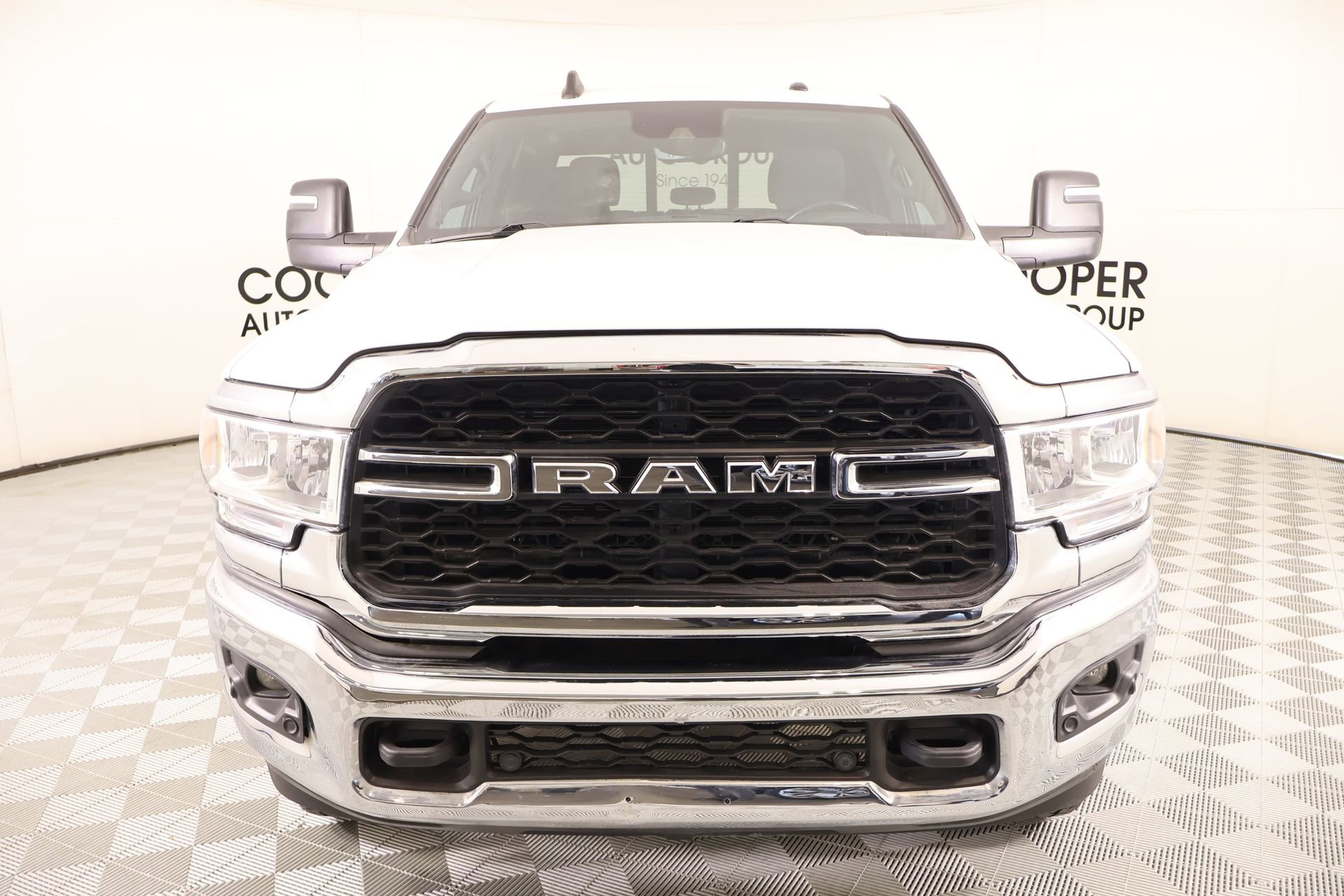 Used 2023 RAM 2500 Tradesman w/ Safety Group image 9