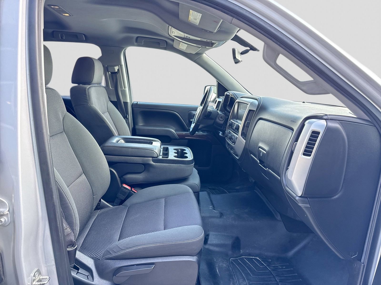 Used 2015 GMC Sierra 1500 SLE w/ SLE Value Package AWD/4WD image 7