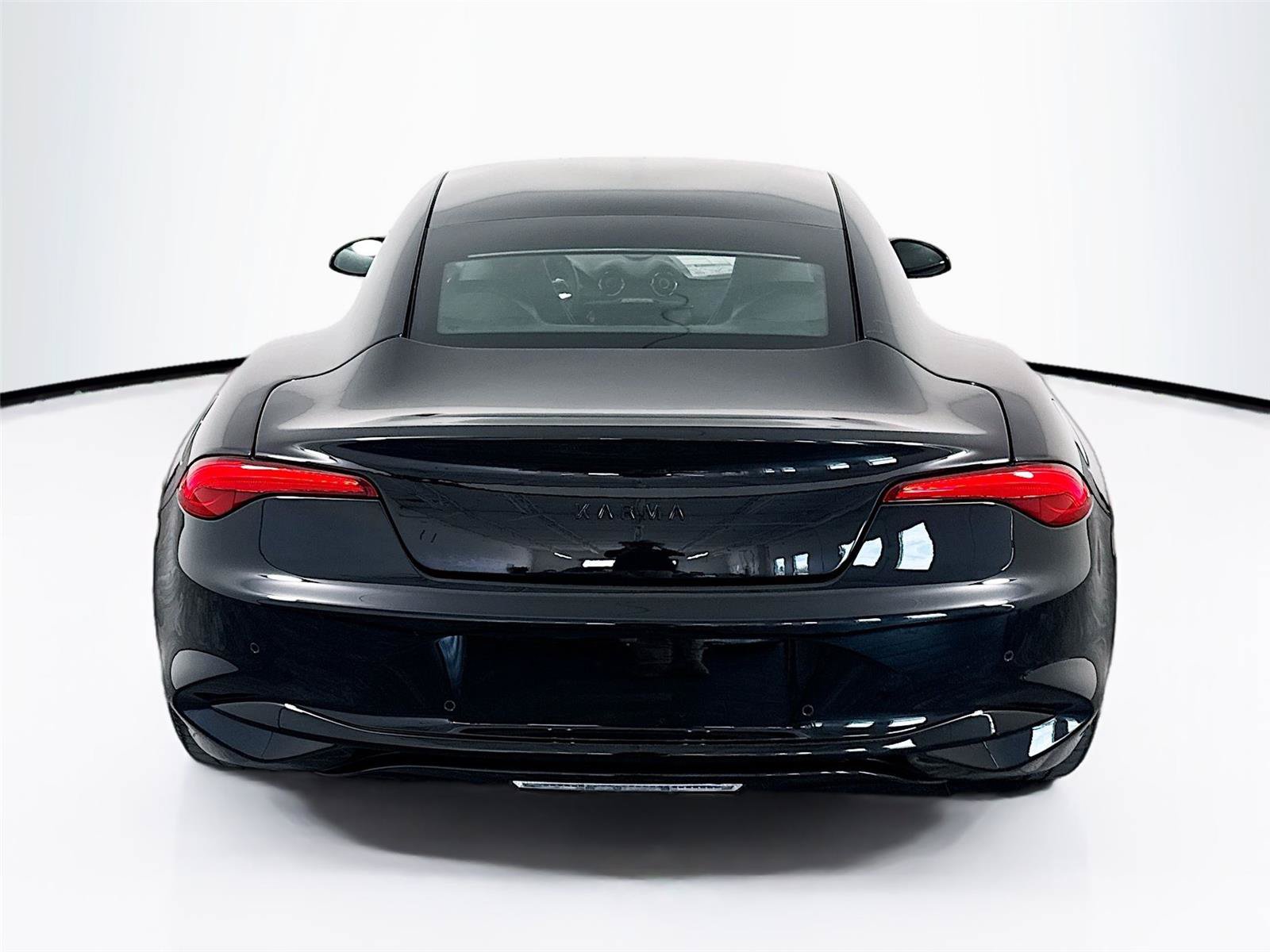 New 2025 Karma Revero Luxury RWD image 18