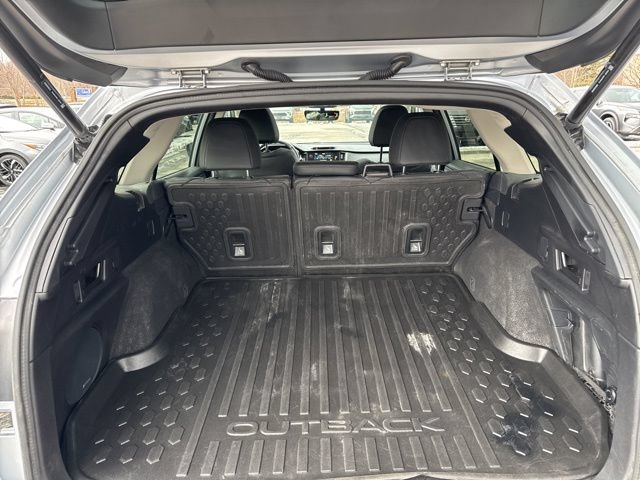 Used 2023 Subaru Outback Limited AWD/4WD image 37