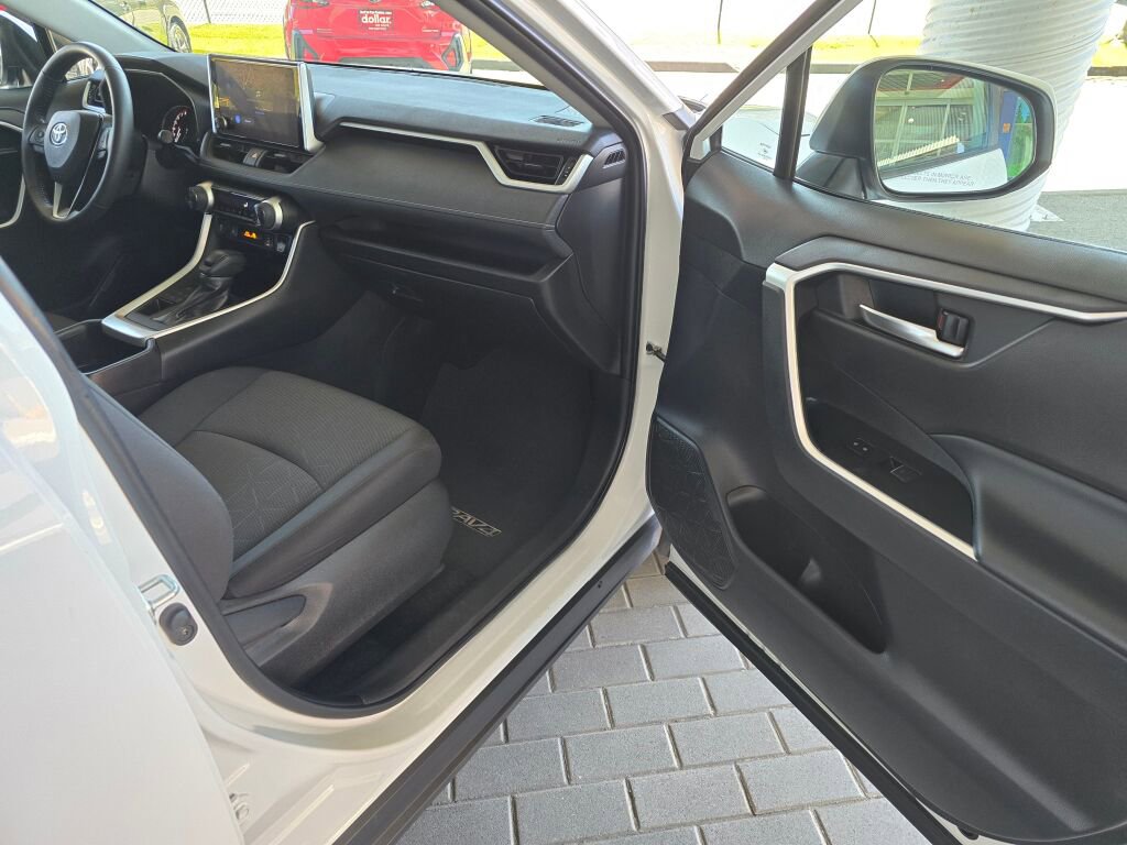 Used 2024 Toyota RAV4 XLE w/ Convenience Package AWD/4WD image 12
