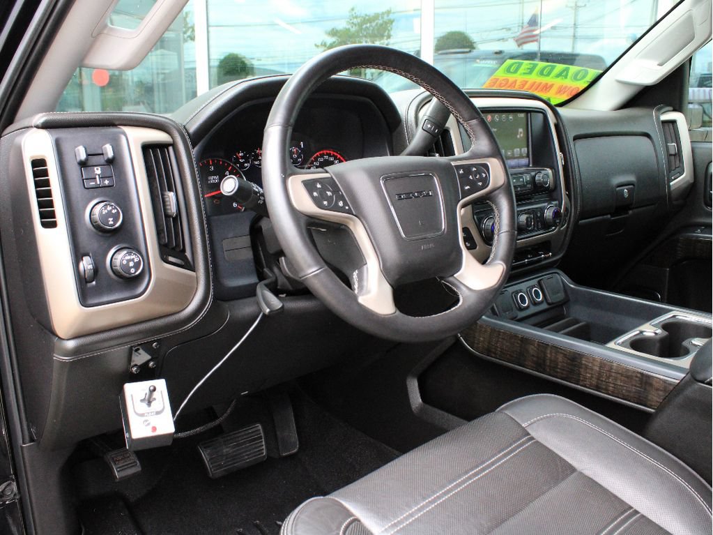 Used 2016 GMC Sierra 2500 Denali w/ Snow Plow Prep Package AWD/4WD image 14