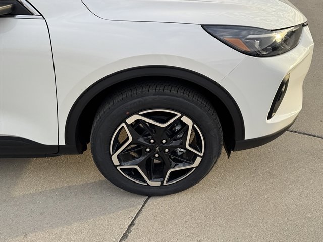 New 2026 Ford Escape Platinum w/ Equipment Group 601A image 2