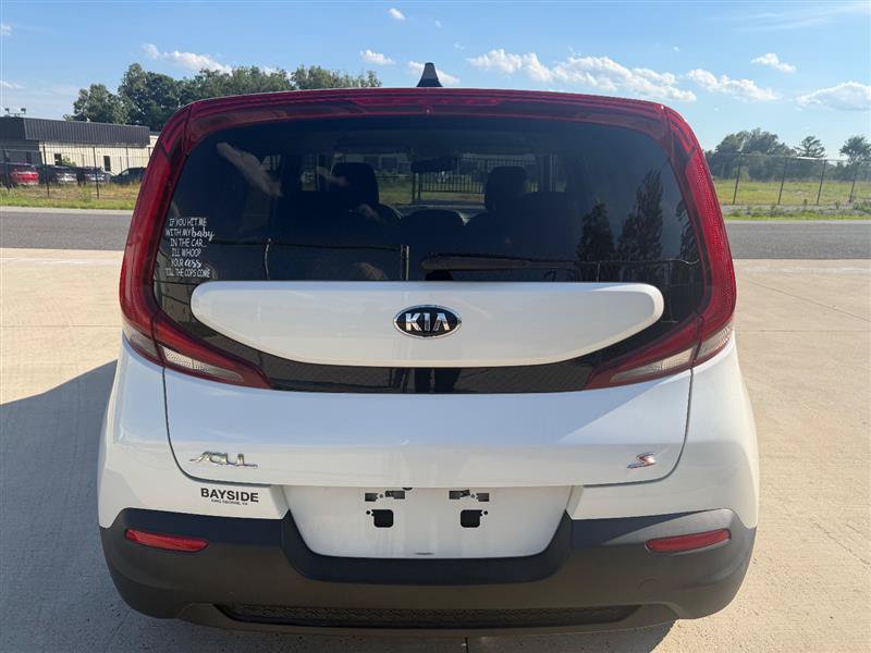Used 2021 Kia Soul S FWD image 4