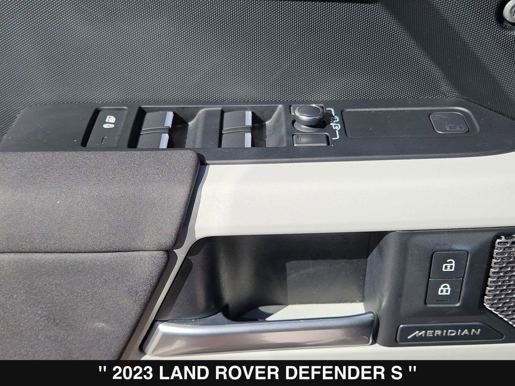 Used 2023 Land Rover Defender 110 S image 15