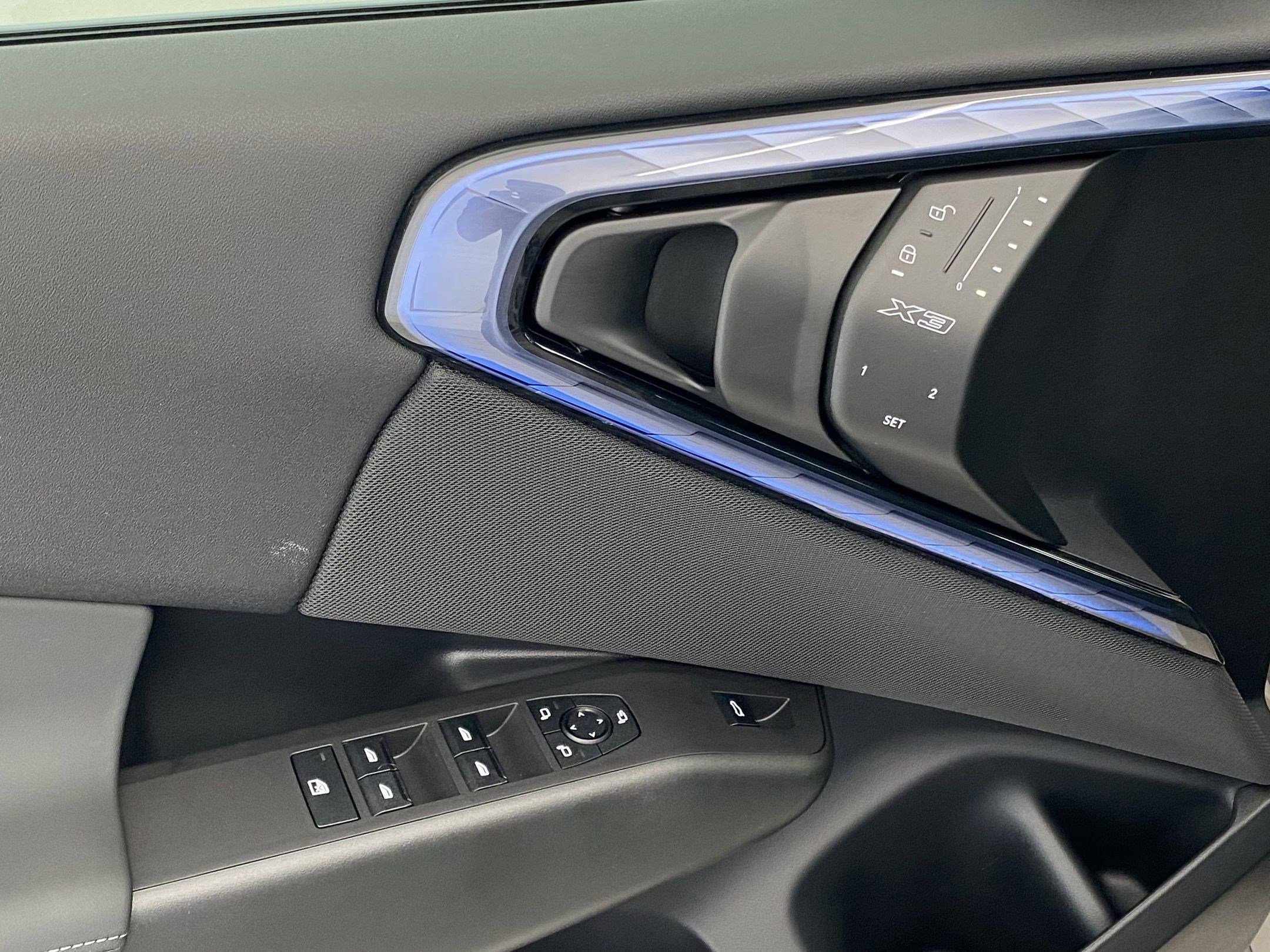 Certified 2025 BMW X3 xDrive30i w/ Premium Package image 23