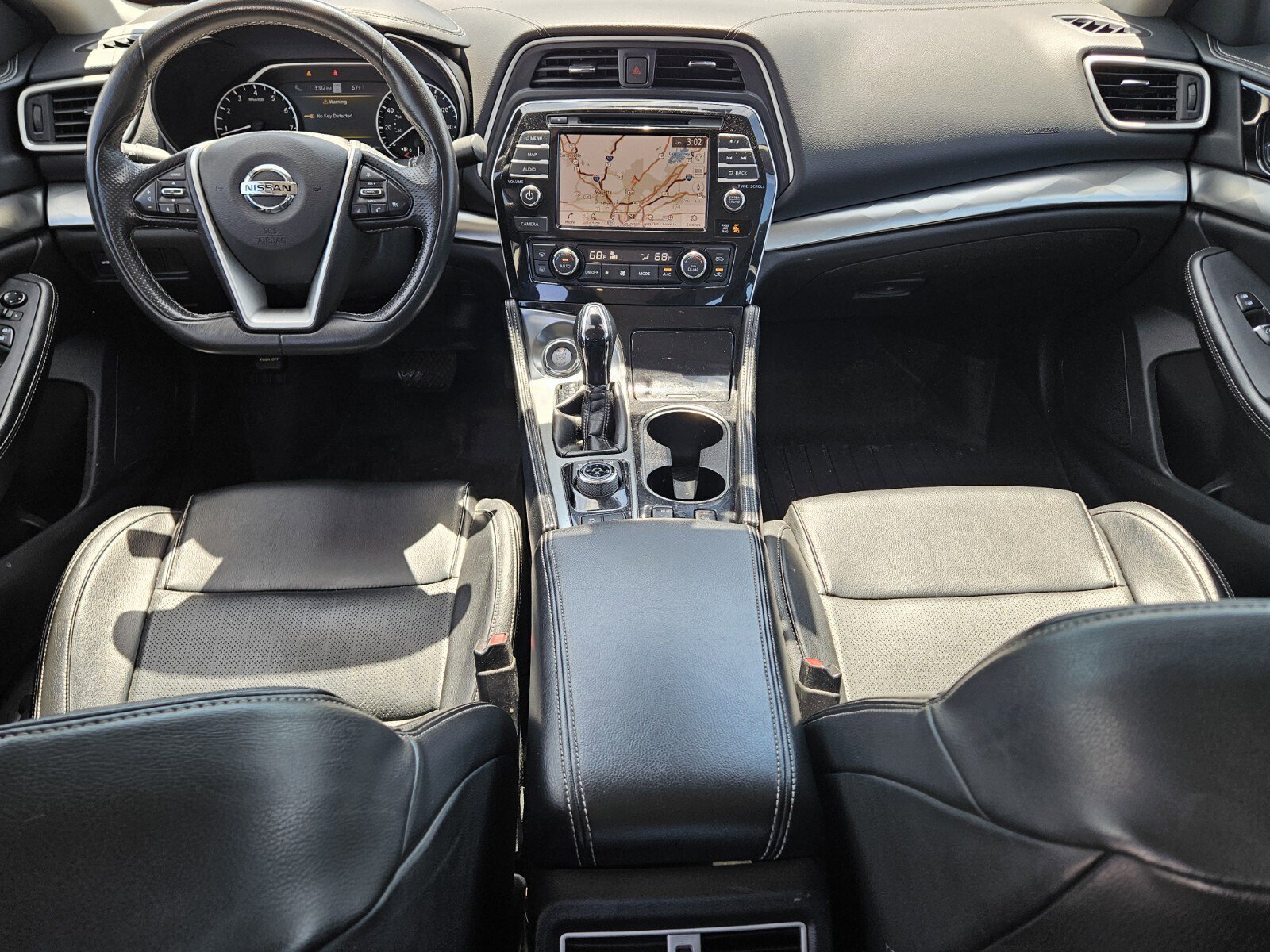 Used 2022 Nissan Maxima SV w/ Floor Mat Group FWD image 5