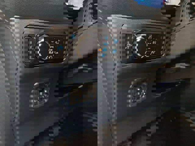 New 2025 Ford Maverick Lariat w/ 4K Tow Package image 17