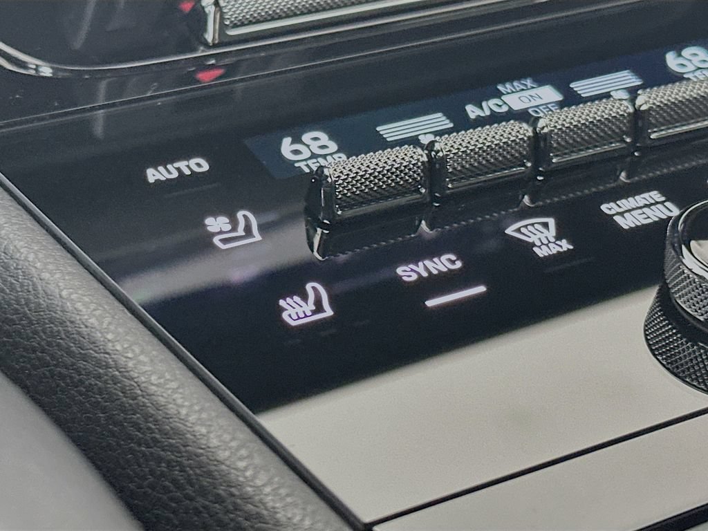 New 2026 Porsche Cayenne Coupe AWD/4WD image 22