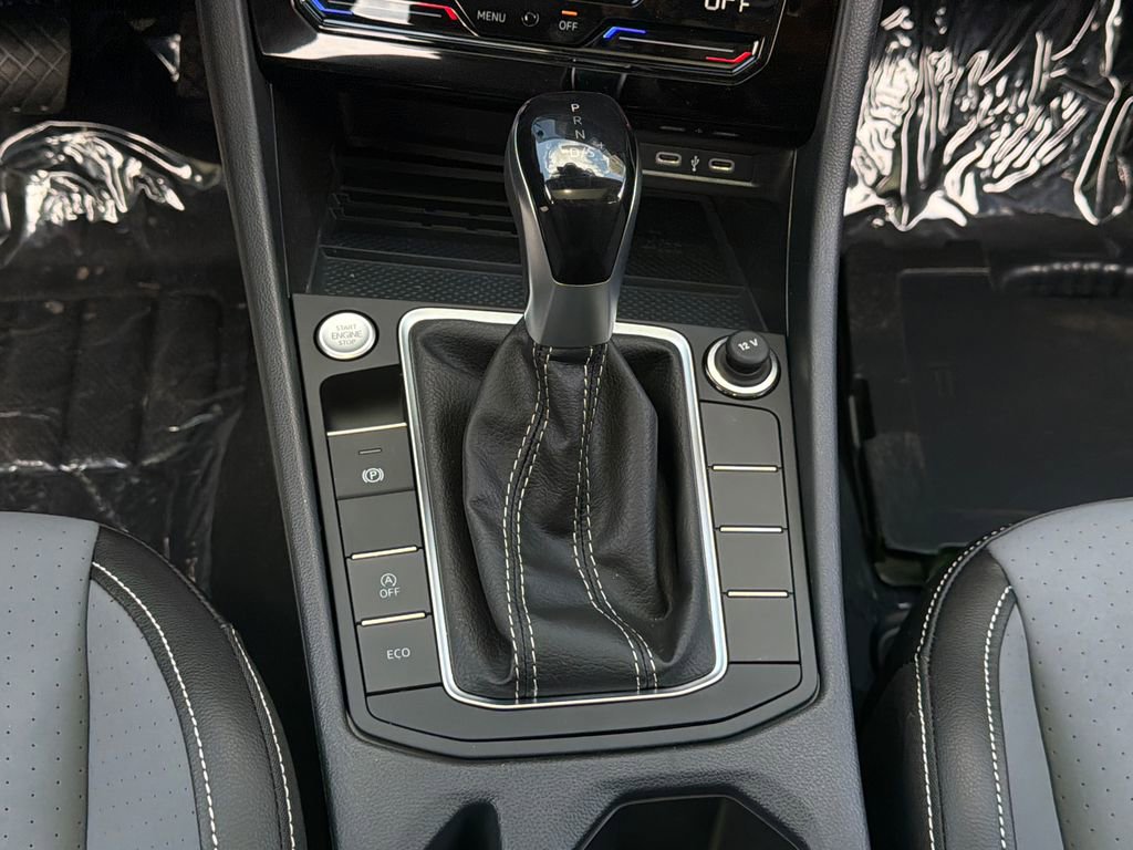 New 2026 Volkswagen Jetta SE FWD image 18
