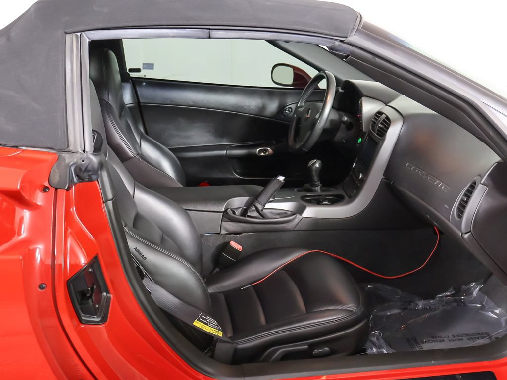 Used 2006 Chevrolet Corvette Convertible w/ Preferred Equipment Group RWD image 33