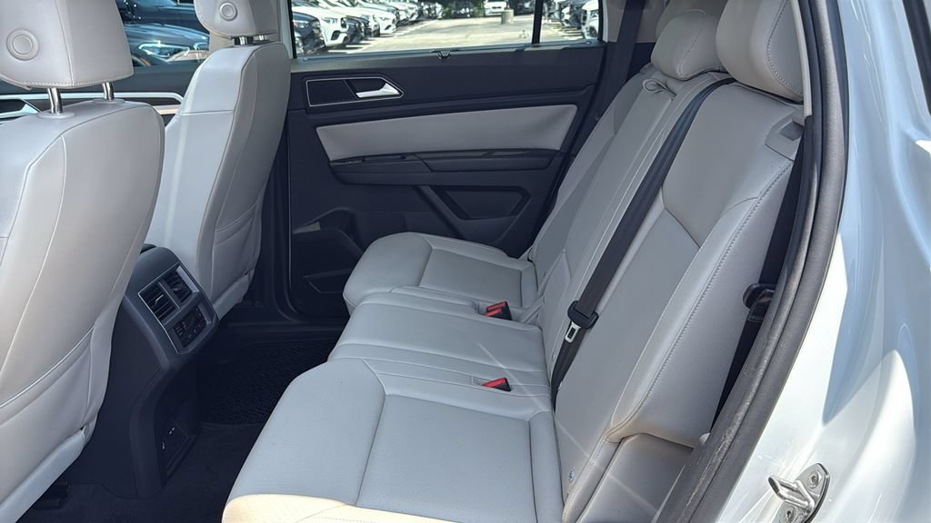 Used 2018 Volkswagen Atlas SEL w/ R-Line Package AWD/4WD image 26