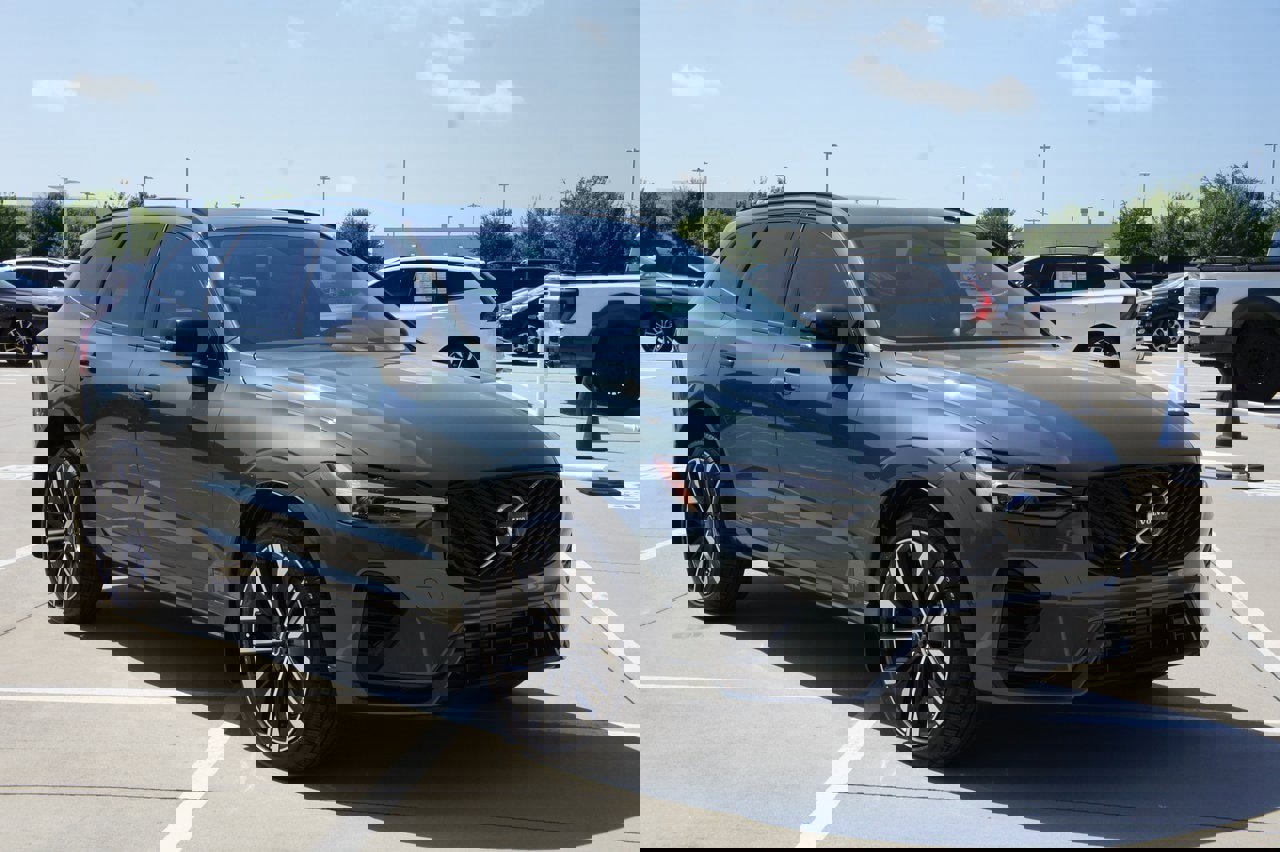 New 2026 Volvo XC60 T8 Ultra w/ Protection Package Premier image 3