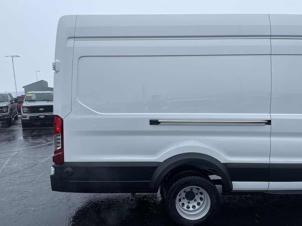 New 2026 Ford Transit 350 148 High Roof DRW AWD w/ Load Area Protection Package image 38