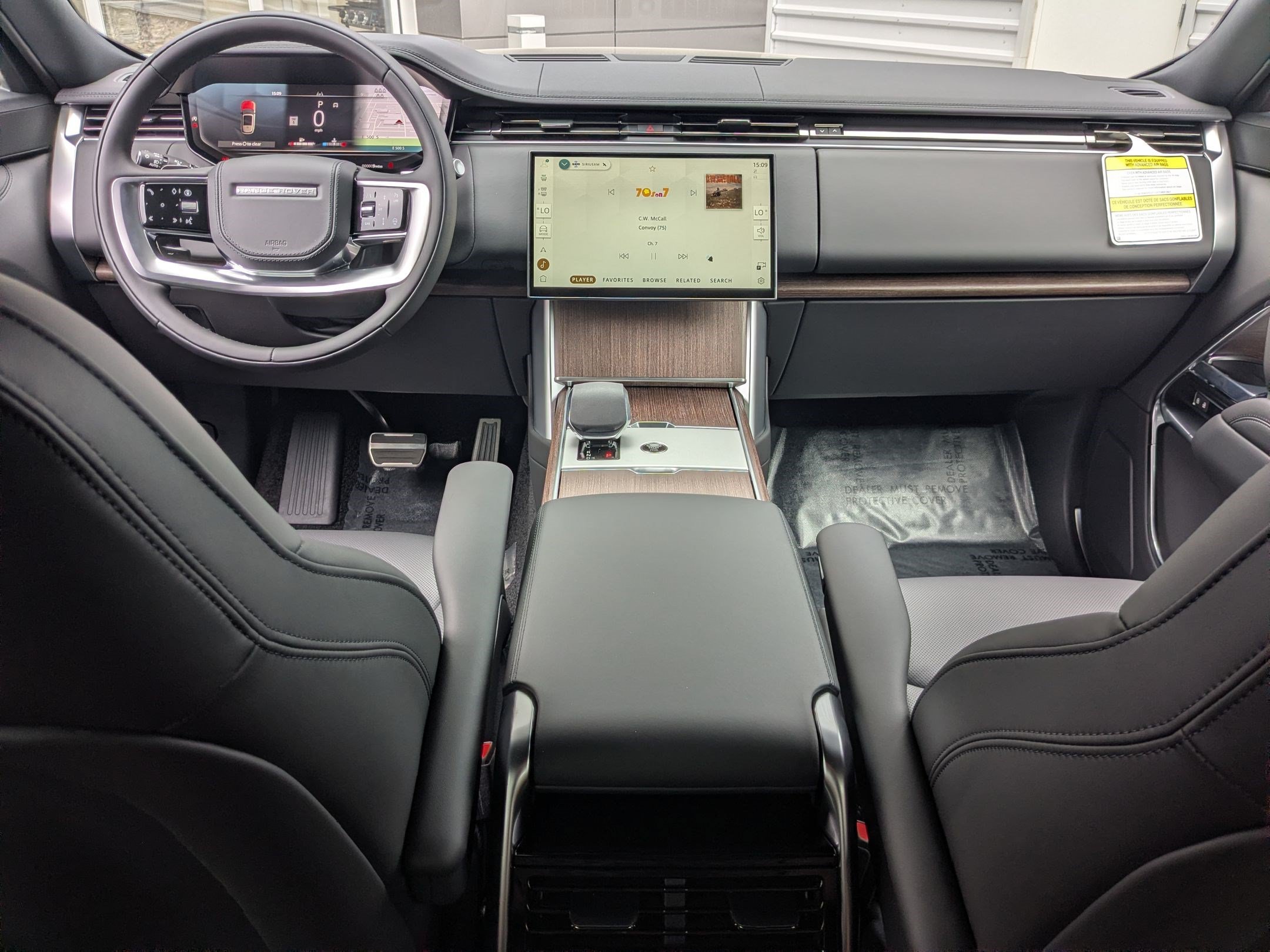 New 2026 Land Rover Range Rover Long Wheelbase SE AWD/4WD image 26