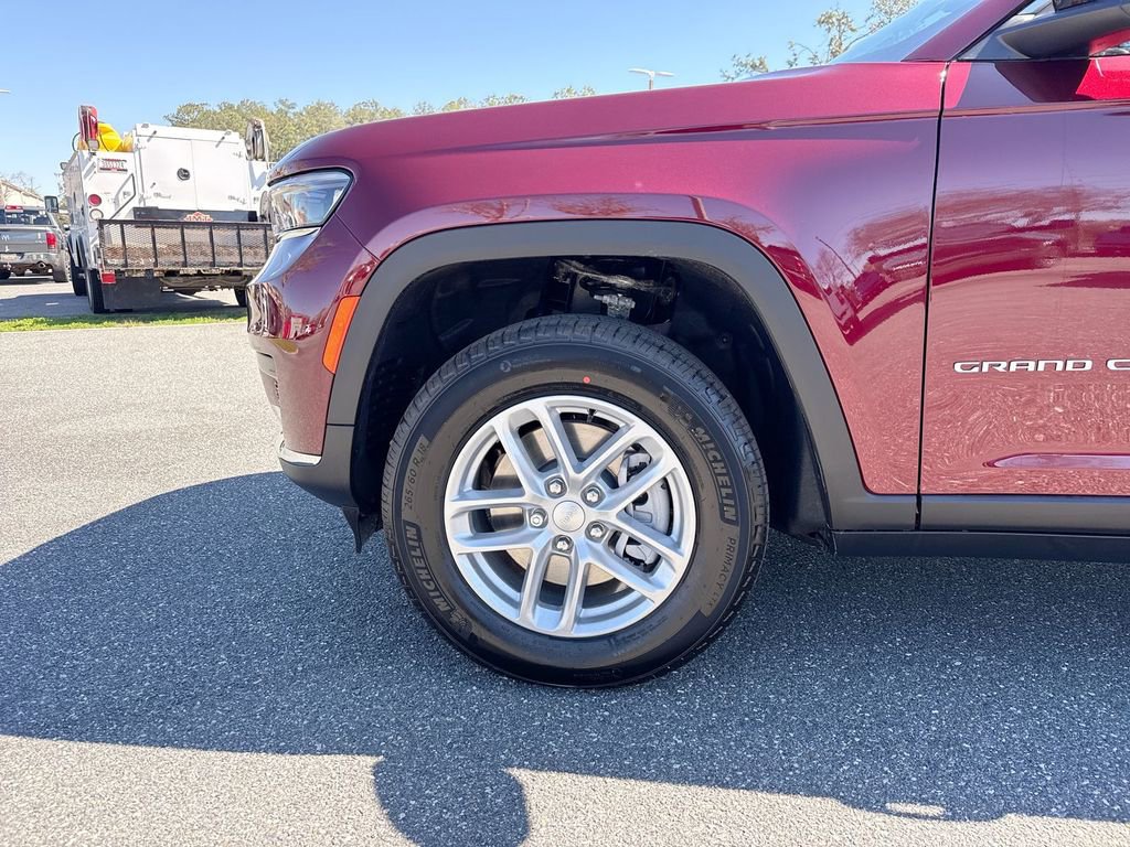 New 2026 Jeep Grand Cherokee L Laredo image 10