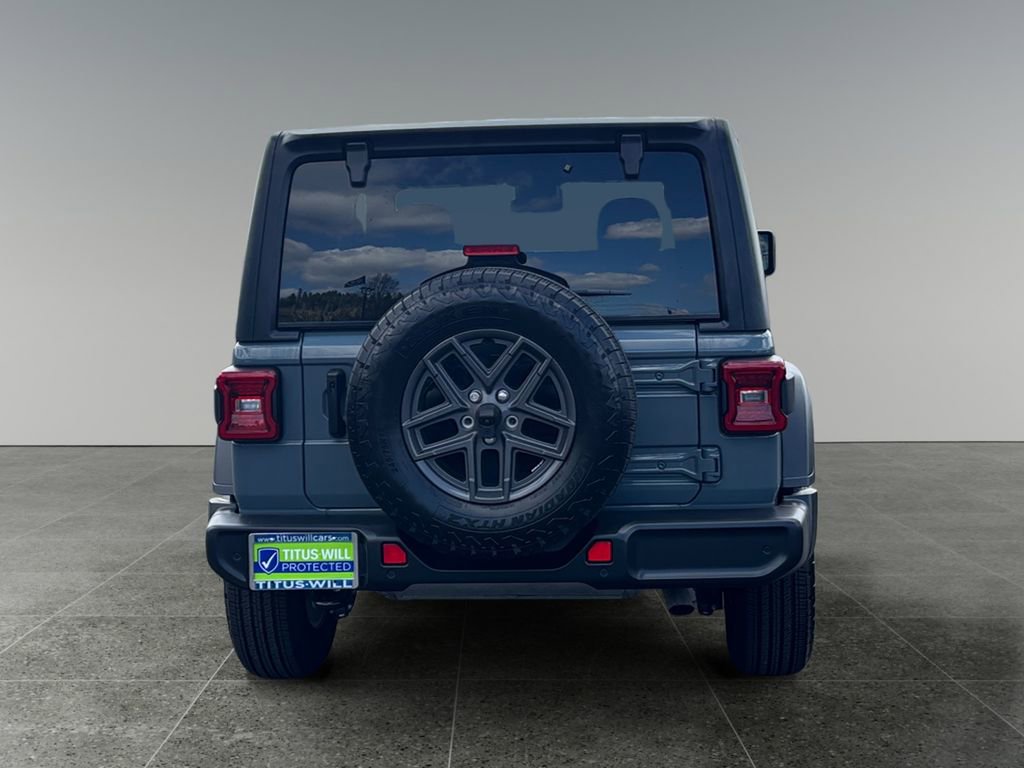 Used 2024 Jeep Wrangler Sport S image 6