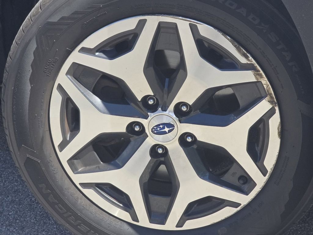 Used 2023 Subaru Forester Premium AWD/4WD image 10