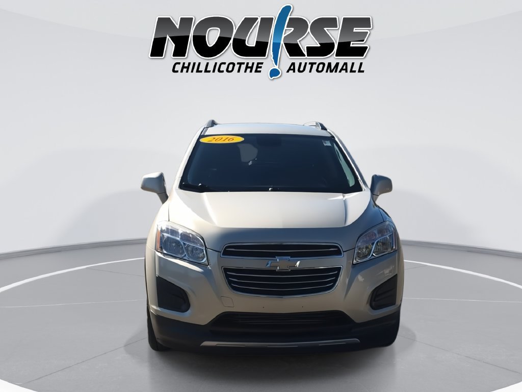 Used 2016 Chevrolet Trax LT w/ LT Convenience Package FWD image 3