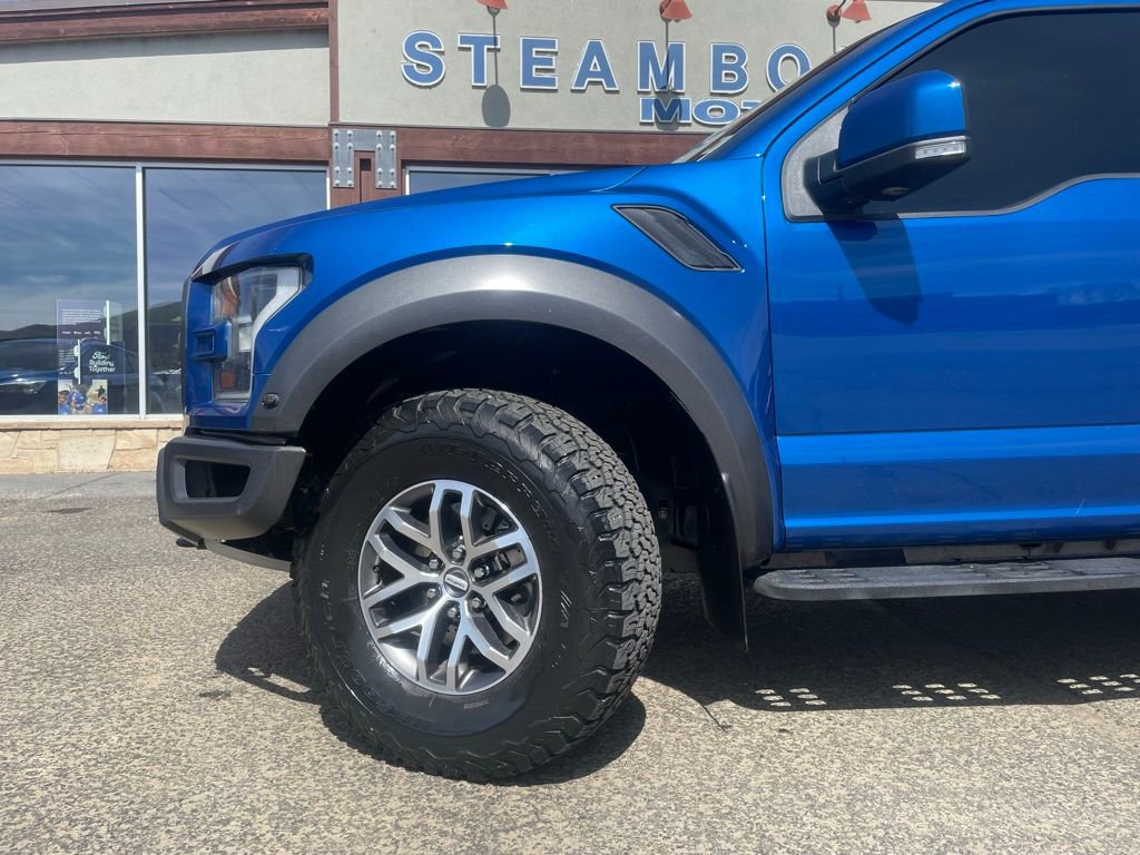 Used 2018 Ford F150 Raptor w/ Equipment Group 802A Luxury image 4