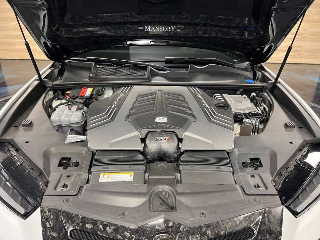 Used 2019 Lamborghini Urus AWD/4WD image 32