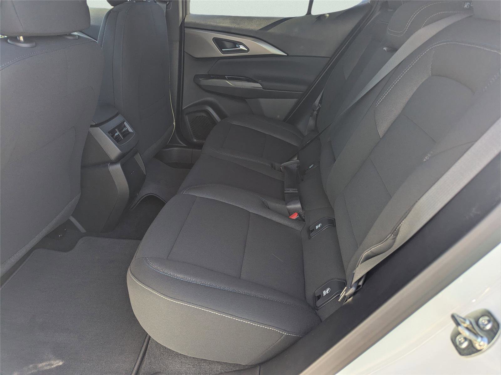 New 2026 Chevrolet Equinox EV LT image 12