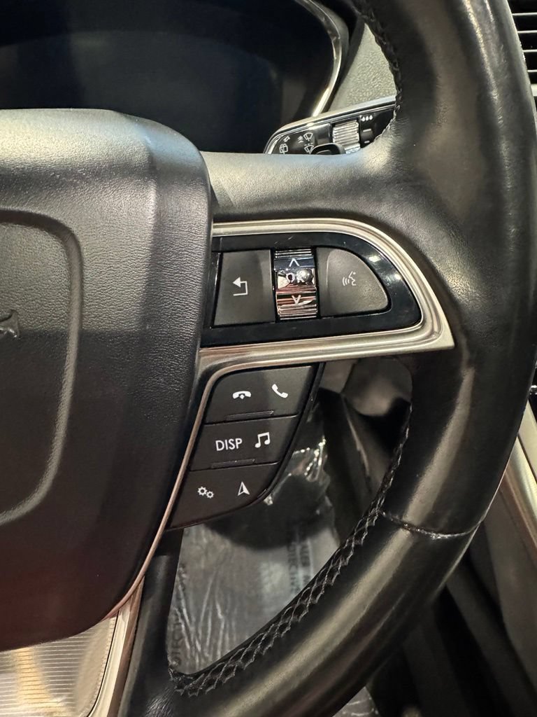 Used 2020 Lincoln Nautilus Reserve FWD image 18
