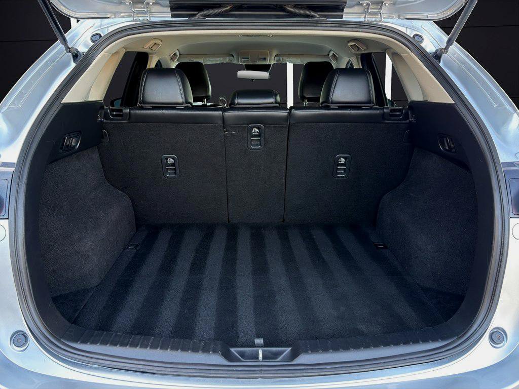 Used 2020 MAZDA CX-5 Touring FWD image 22
