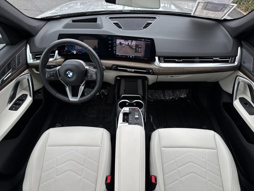 Used 2026 BMW X1 xDrive28i w/ Technology Package AWD/4WD image 13