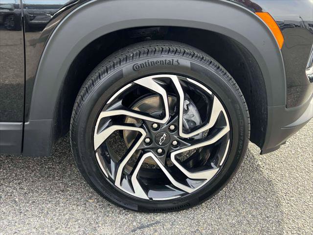 Used 2025 Chevrolet TrailBlazer RS w/ Driver Confidence Package image 10