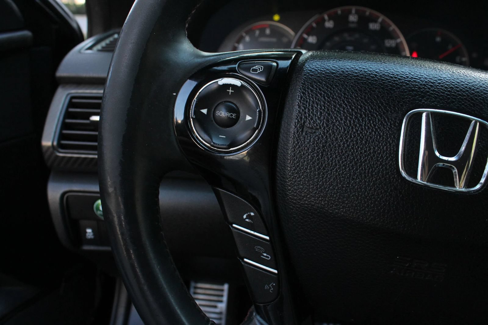 Used 2017 Honda Accord Sport Special Edition image 28