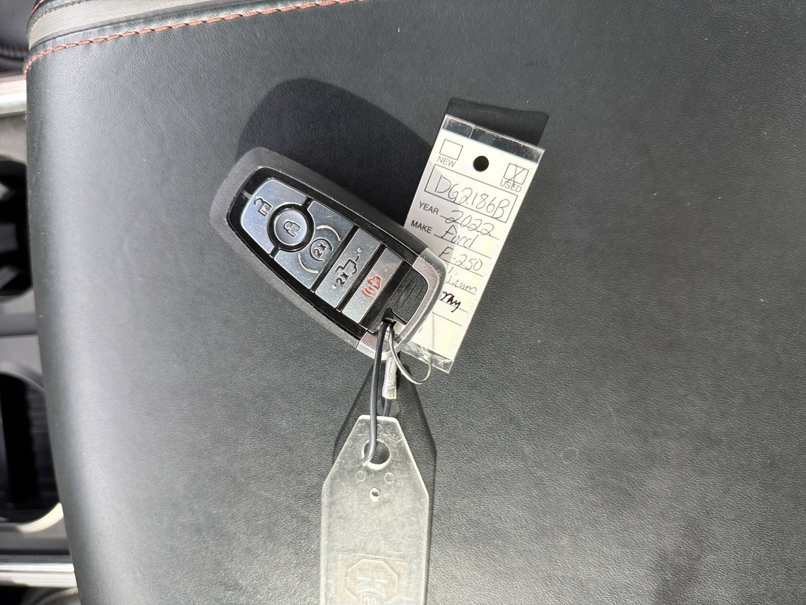 Used 2022 Ford F250 Platinum image 30