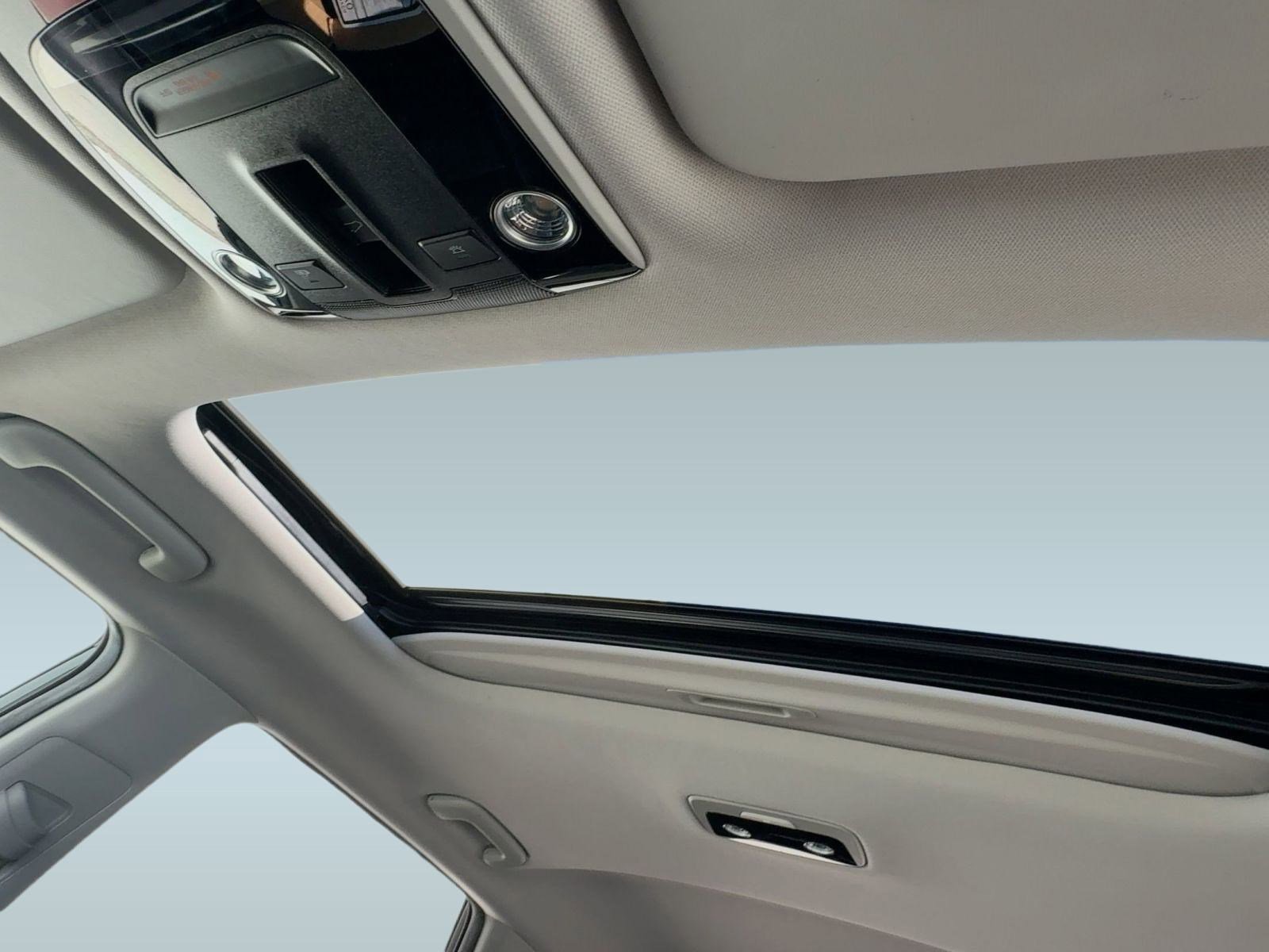 Used 2023 Kia Seltos EX image 16