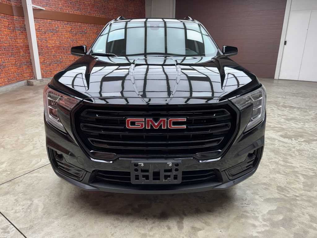 Used 2023 GMC Terrain SLT w/ Elevation Edition AWD/4WD image 8