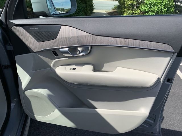 Used 2024 Volvo XC90 B5 Plus AWD/4WD image 13