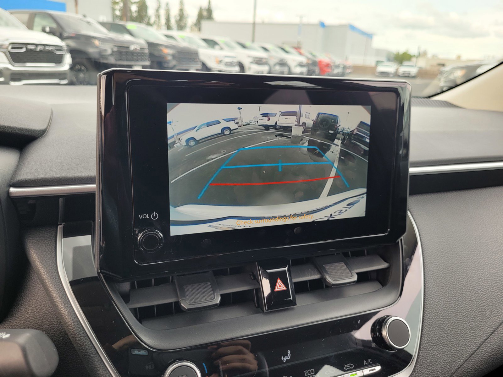 Used 2024 Toyota Corolla LE image 17