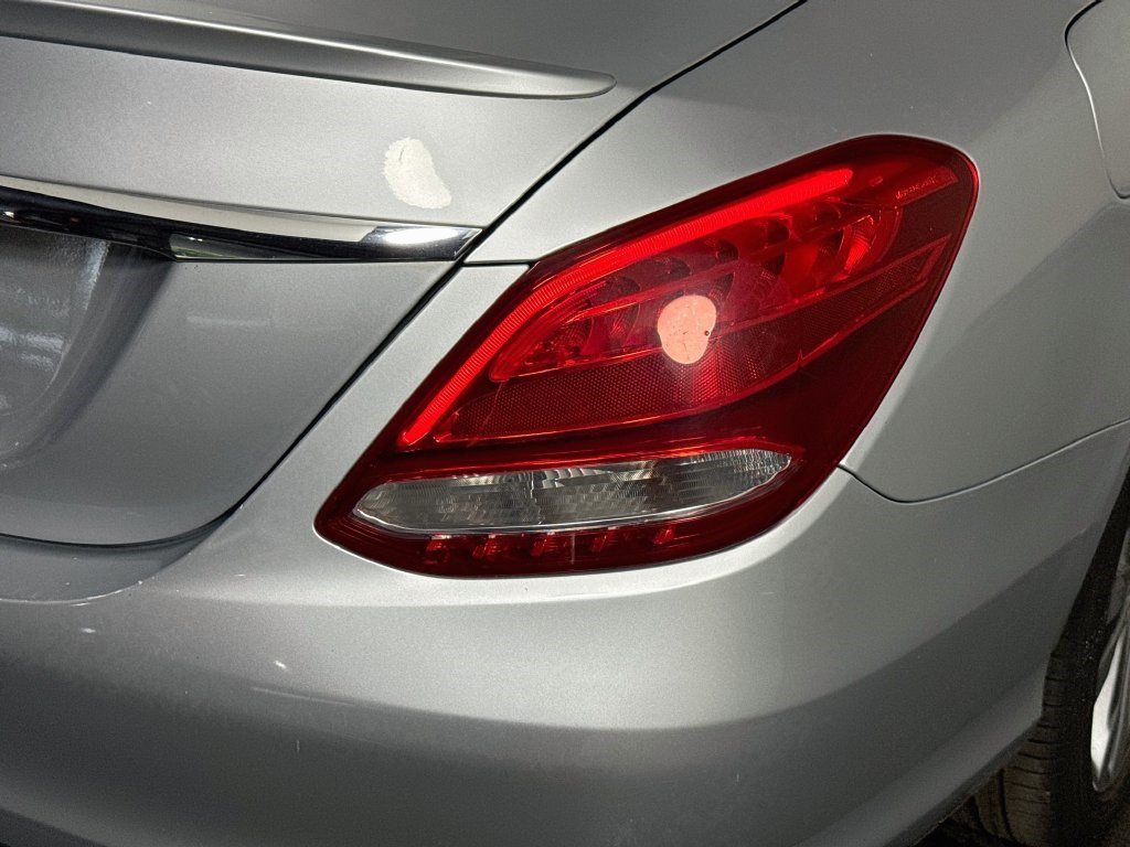 Used 2018 Mercedes-Benz C 300 Sedan w/ Premium Package image 33