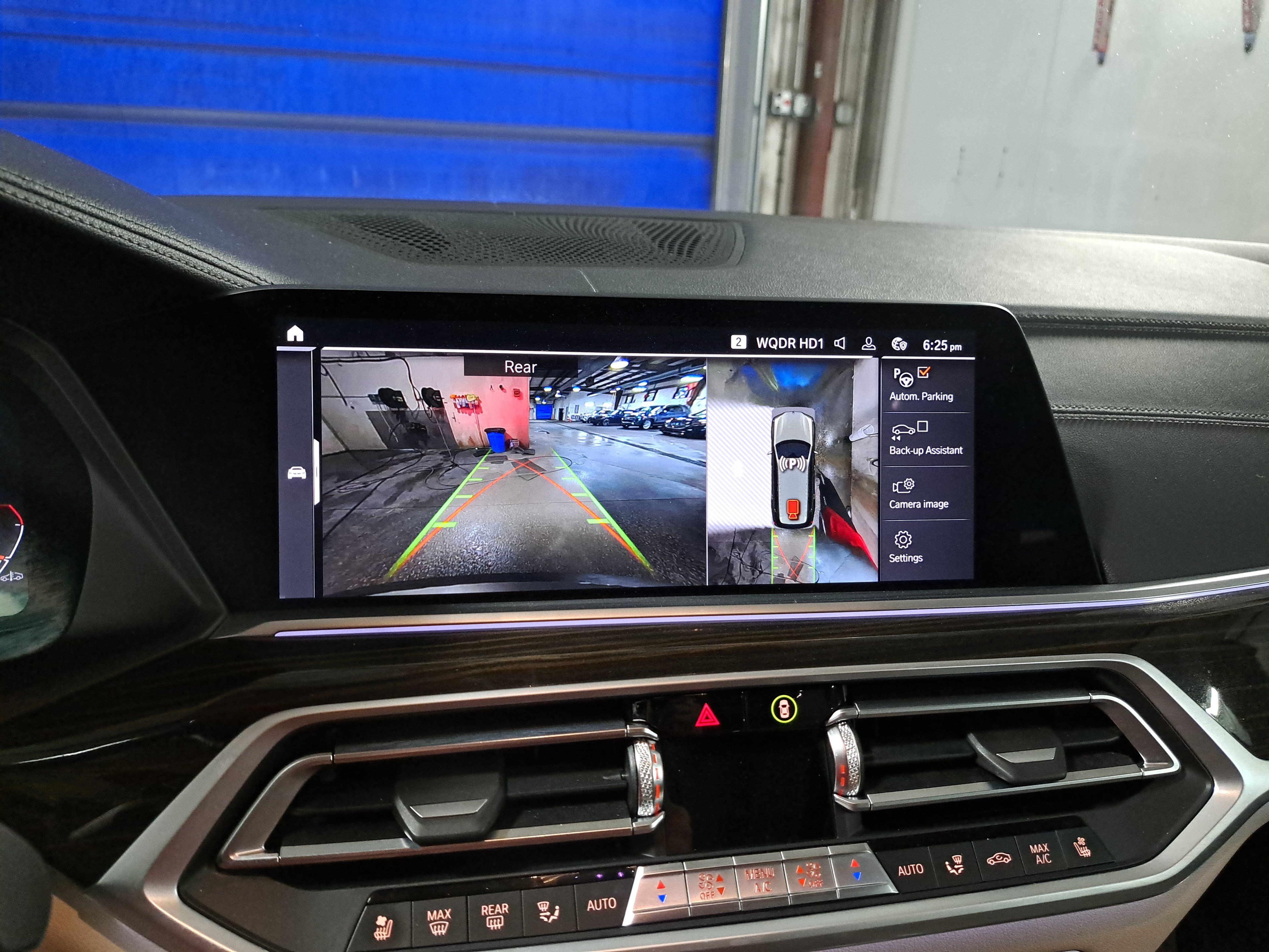 Used 2020 BMW X7 xDrive40i w/ Executive Package AWD/4WD image 24