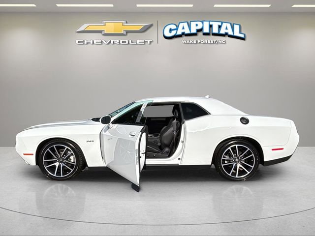 Used 2023 Dodge Challenger R/T w/ Plus Package RWD image 9