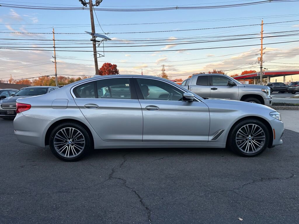 Used 2018 BMW 530i xDrive xDrive image 8