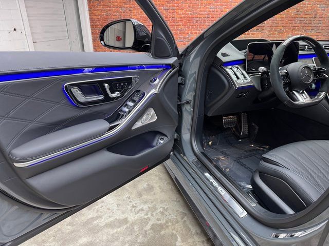 New 2026 Mercedes-Benz S 63 AMG S image 9