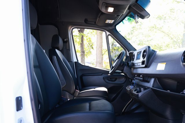 Used 2023 Mercedes-Benz Sprinter 144 Cargo image 19