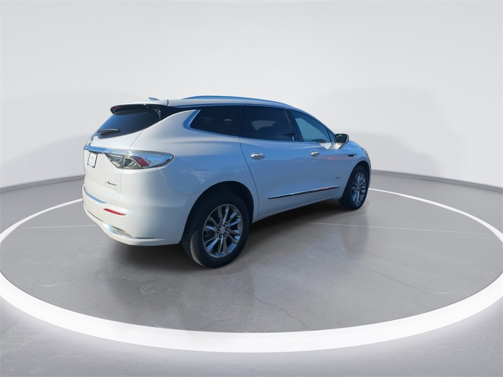 Used 2022 Buick Enclave Avenir image 8