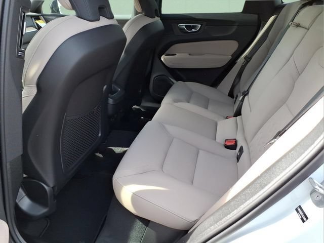New 2026 Volvo XC60 B5 Plus w/ Protection Package Premier AWD/4WD image 11